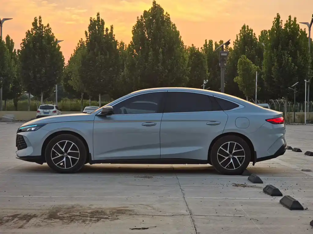 BYD Qin L — миниатюра 8
