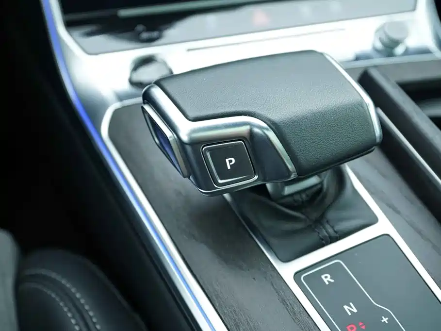 Audi A6L — миниатюра 8