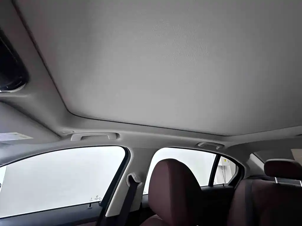 BMW 3 Series — миниатюра 14