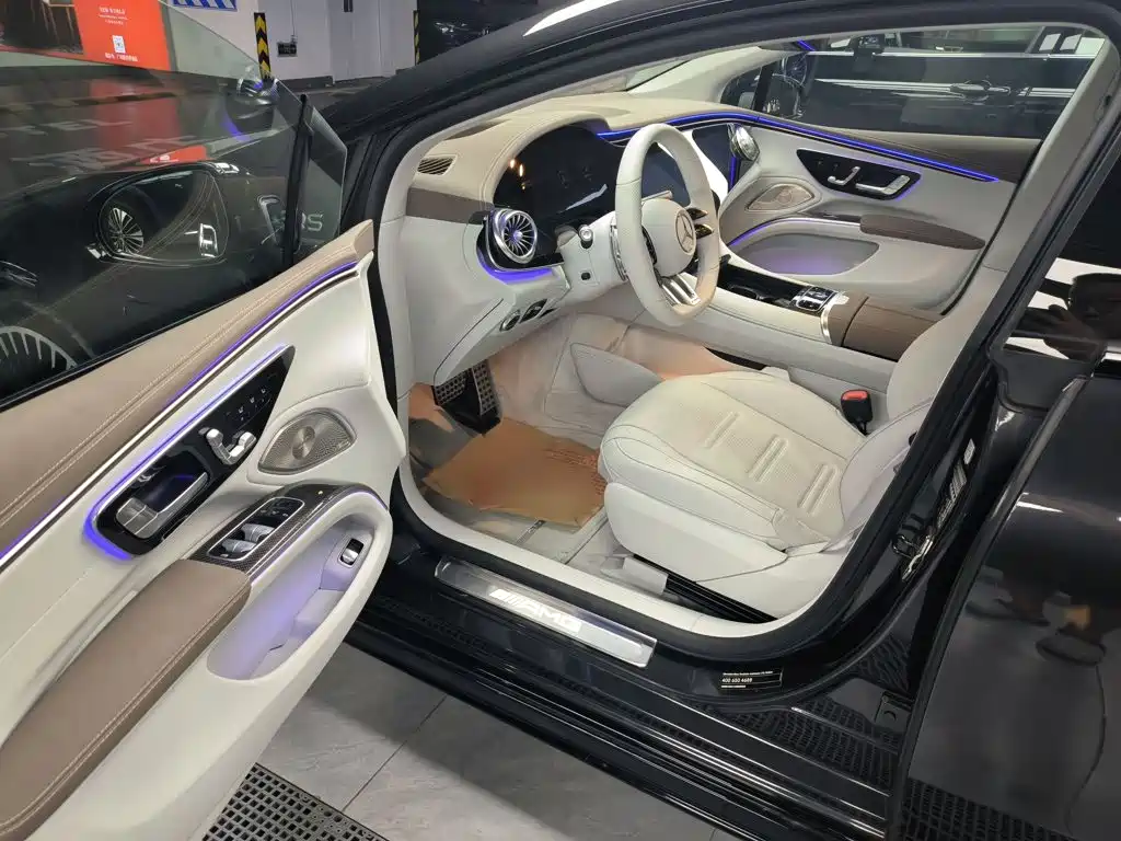Mercedes-Benz EQS AMG — миниатюра 10