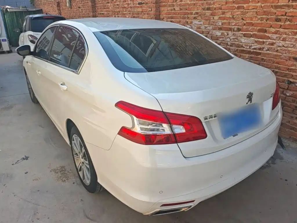Peugeot 408 — миниатюра 5