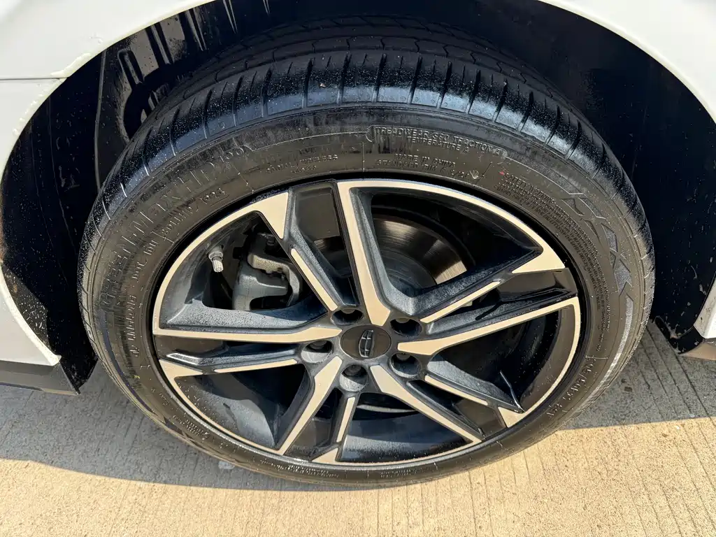 GEELY AUTOMOBILE BINRUI