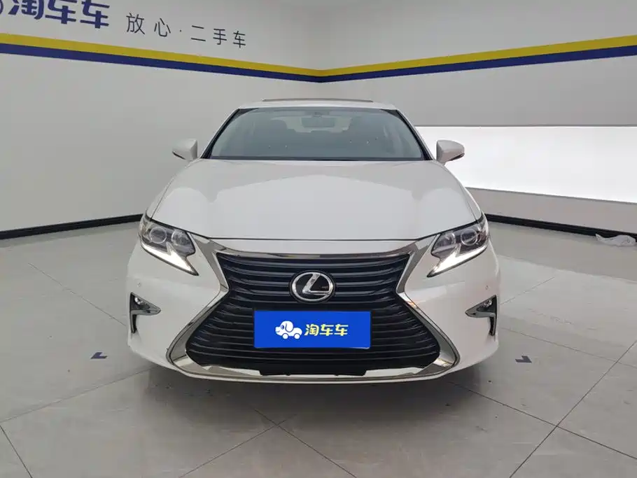 Lexus ES — миниатюра 2