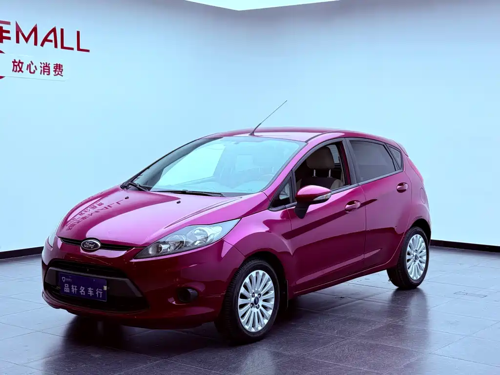 Ford Fiesta Hatchback 1.5L Auto Dynamic Limited Edition, фото 3