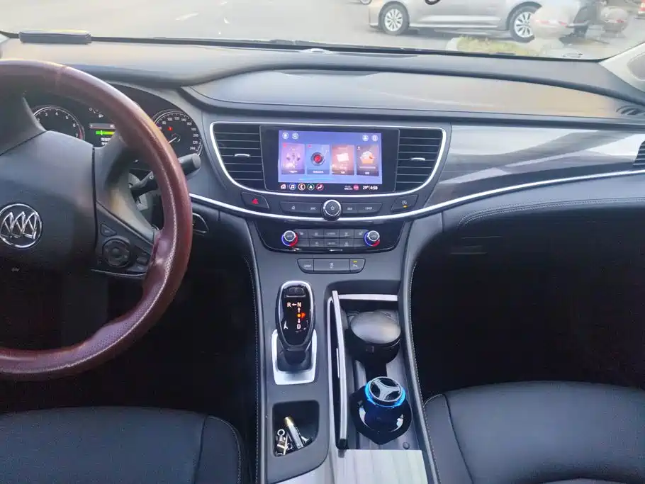 Buick LaCrosse — миниатюра 13