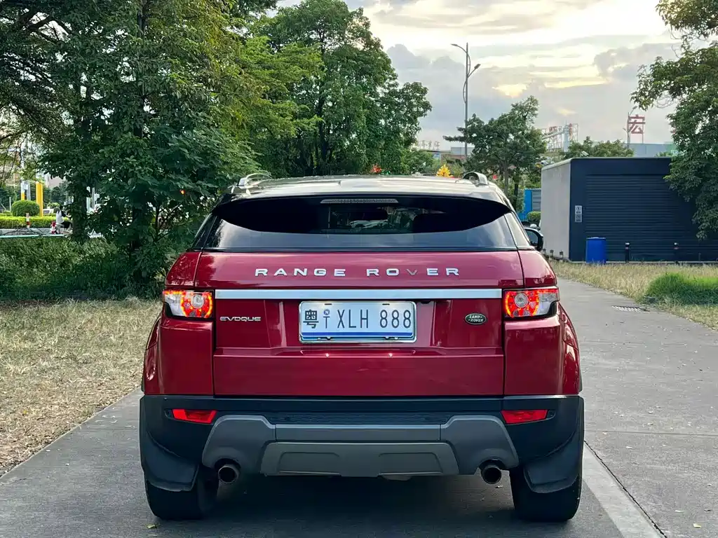 Land Rover Evoque (Import) — миниатюра 8