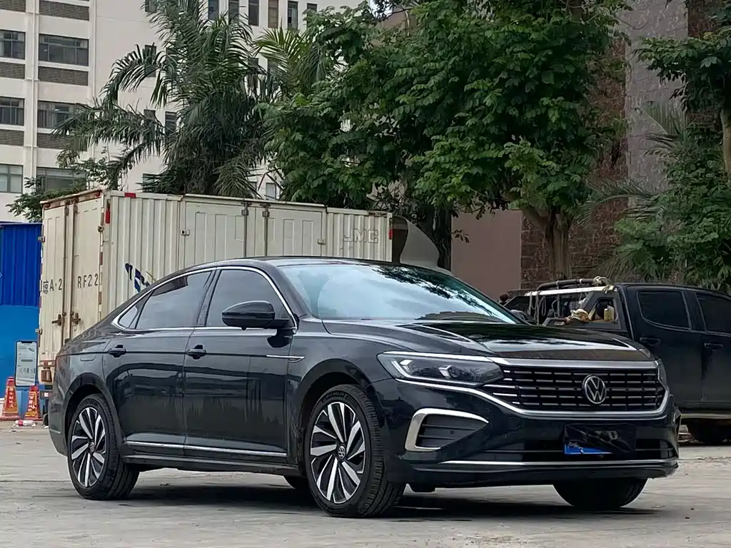 Volkswagen Passat 380TSI Elite Edition, фото 3