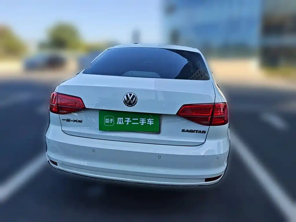 Volkswagen Sagitar — миниатюра 5