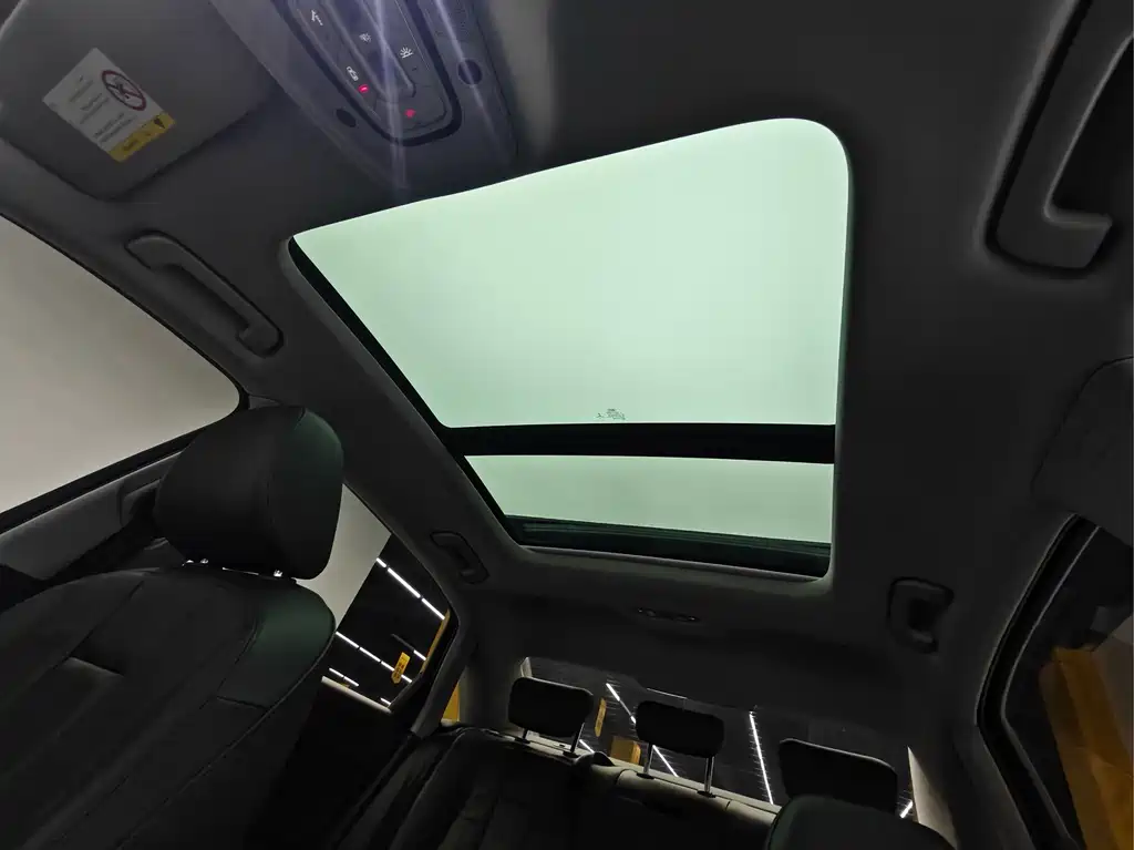 Audi A4L — миниатюра 12