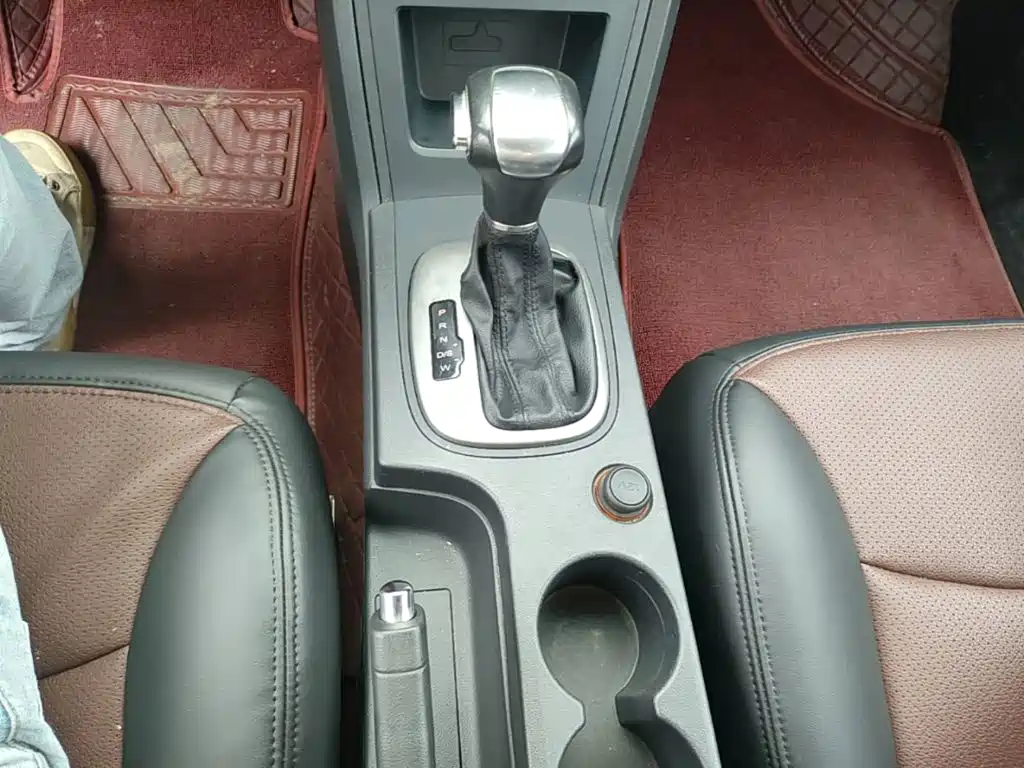 Roewe 350 — миниатюра 13