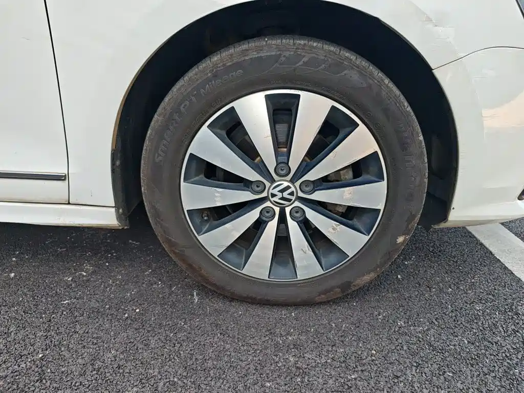 Volkswagen Sagitar — миниатюра 8