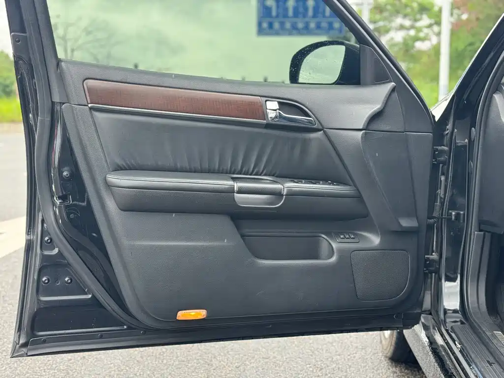 Infiniti M — миниатюра 14