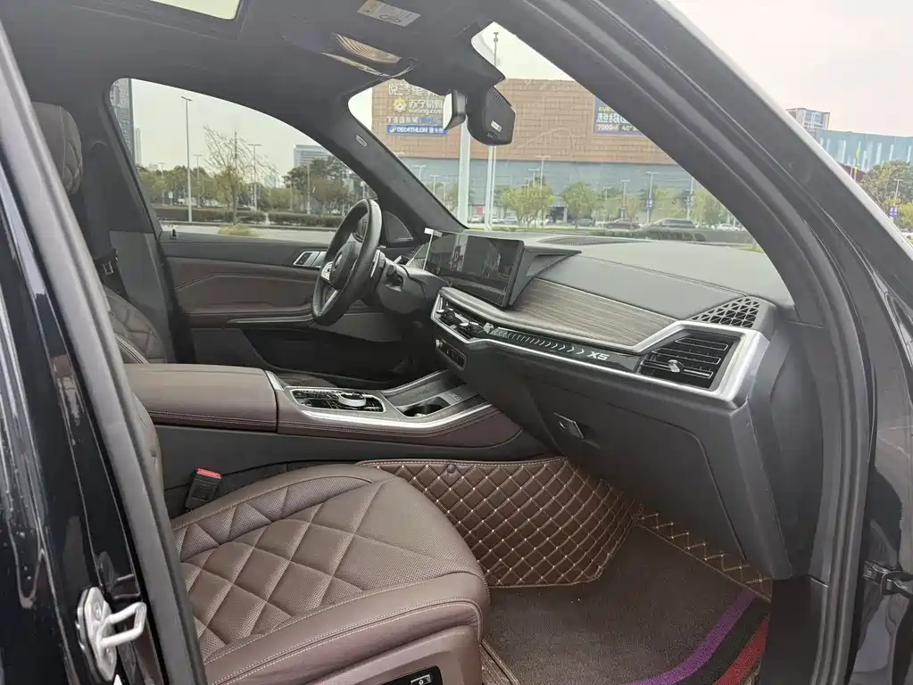 BMW X5 — миниатюра 11
