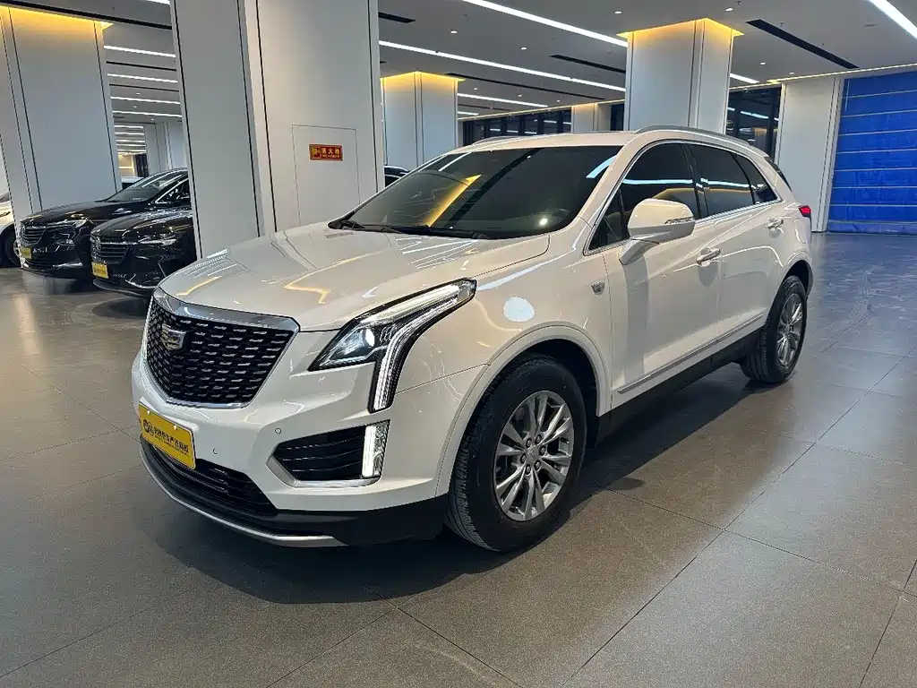 CADILLAC XT5