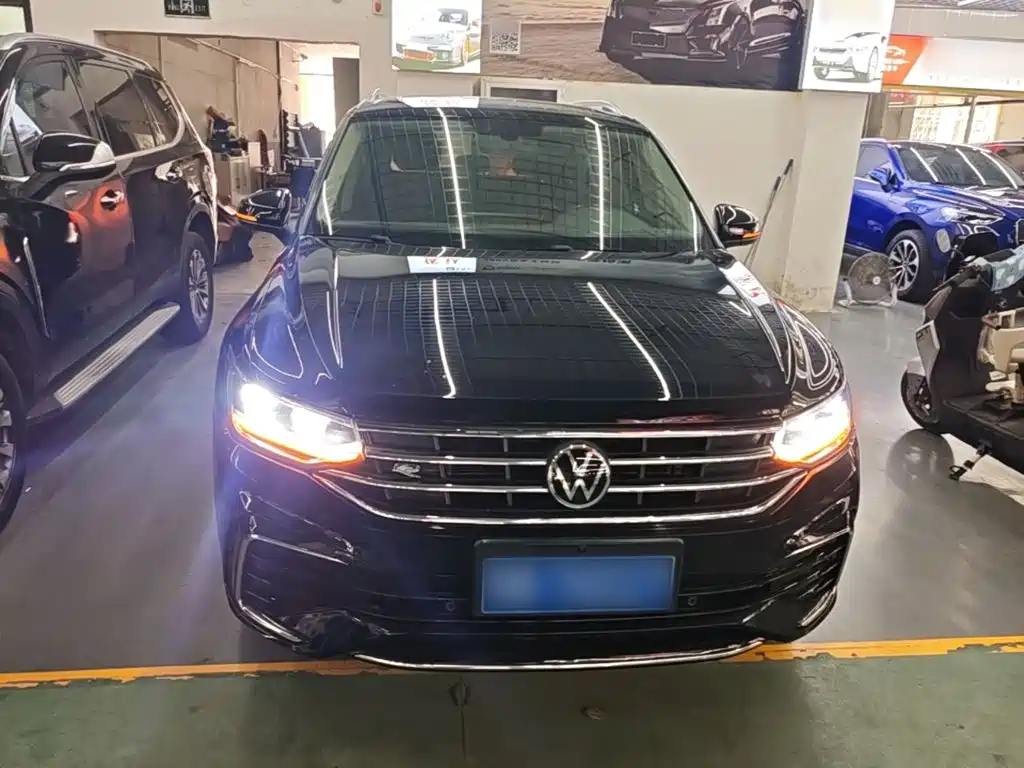 Volkswagen Tiguan L — миниатюра 3