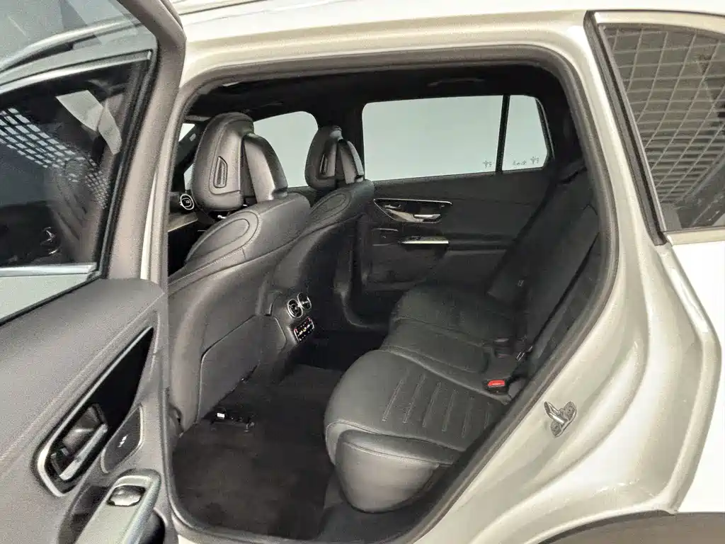 Mercedes-Benz GLC — миниатюра 22