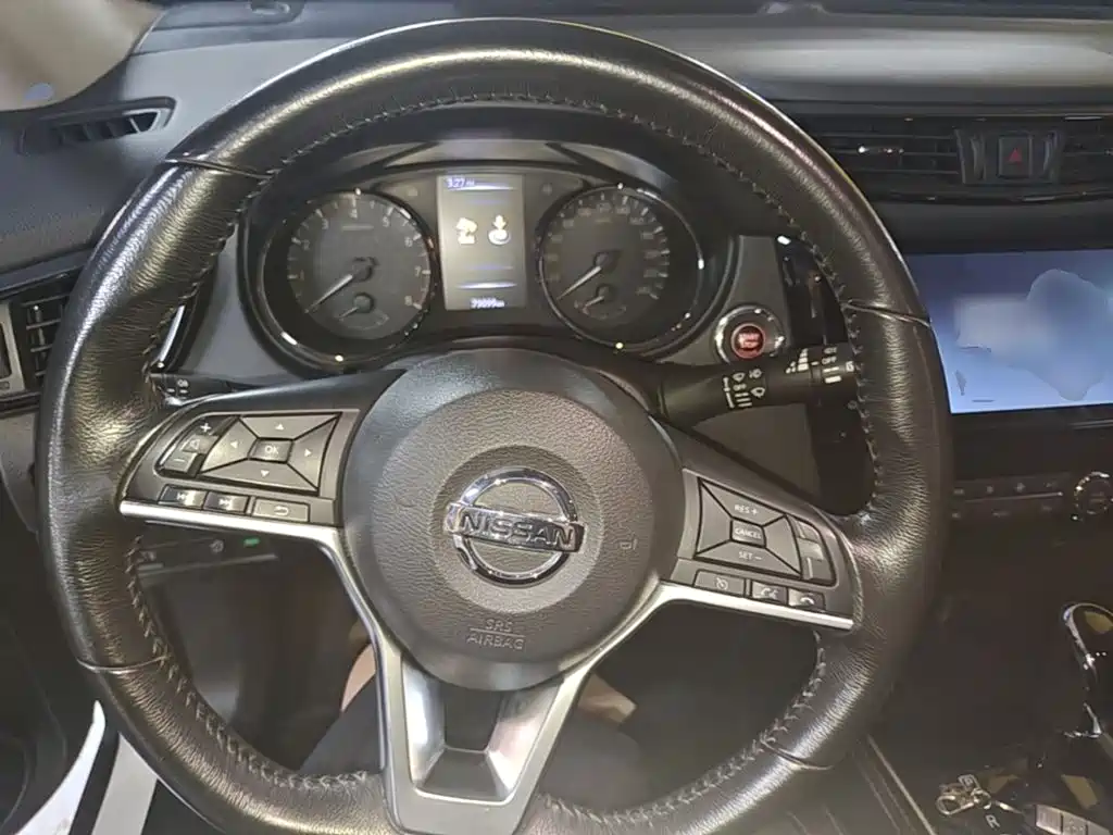 Nissan X-Trail — миниатюра 11