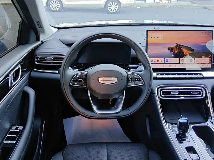 Geely Emgrand — миниатюра 15