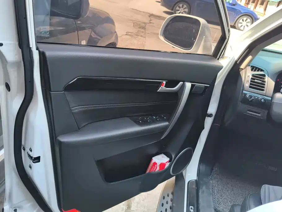 Chevrolet Captiva — миниатюра 7