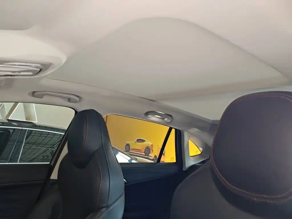 Roewe RX5 New Energy — миниатюра 18