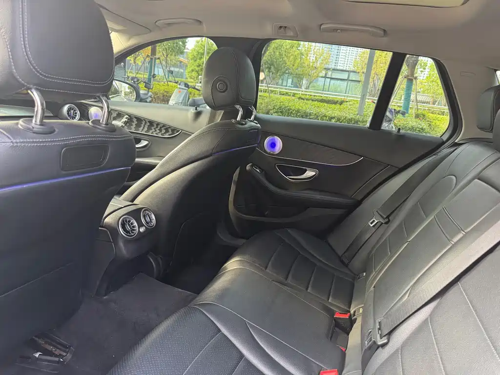 Mercedes-Benz C-Class (Import) — миниатюра 10
