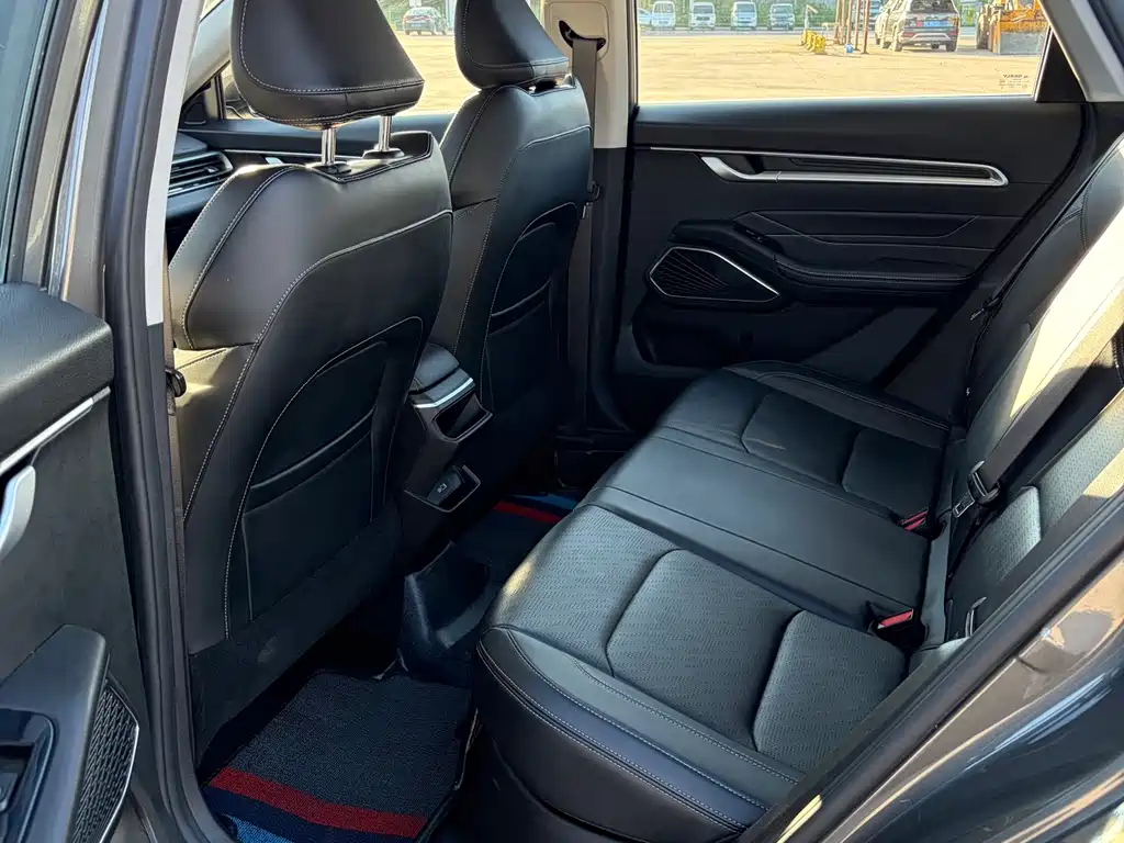 Geely Emgrand — миниатюра 7