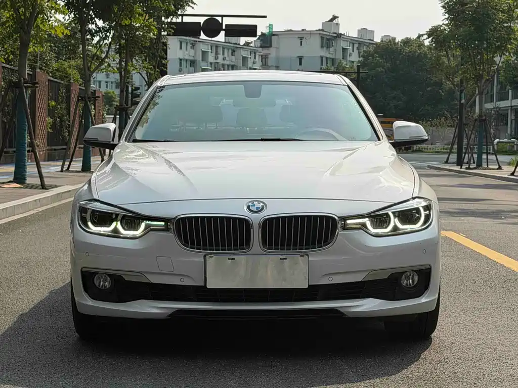 BMW 3 Series — миниатюра 2
