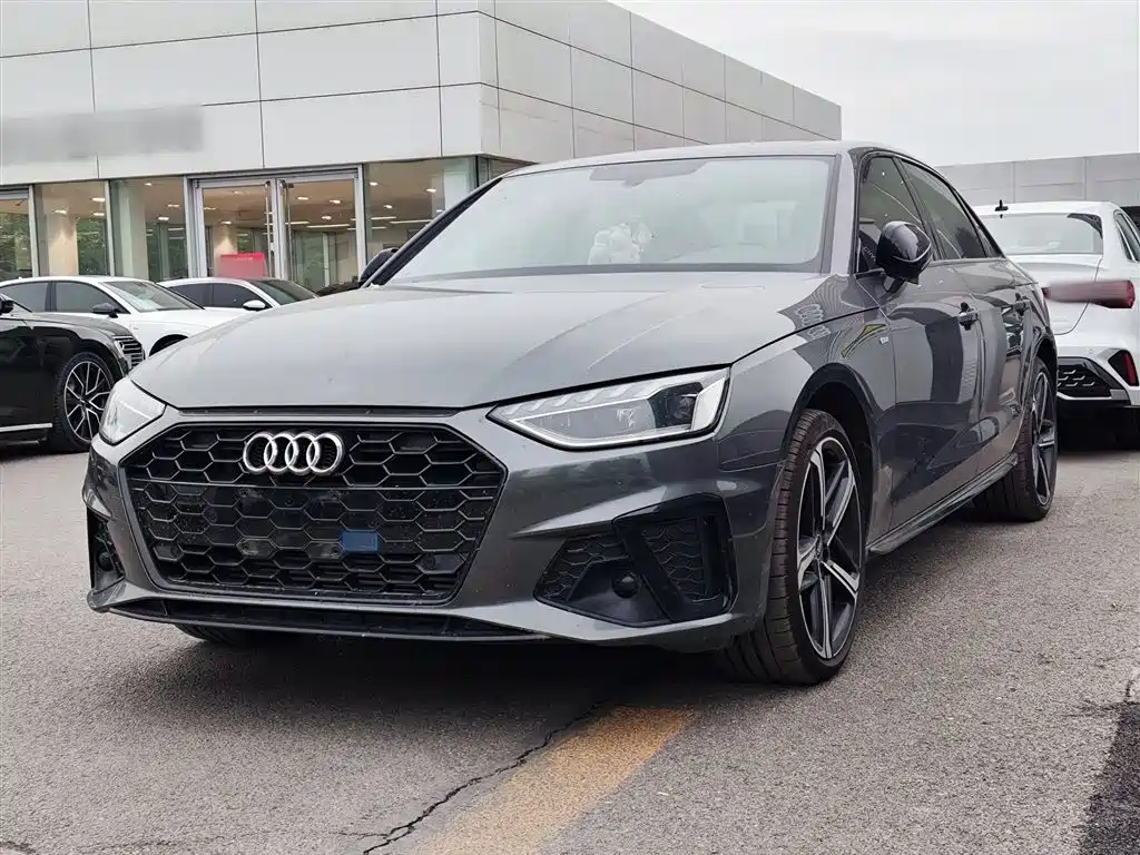 Audi A4L 2025