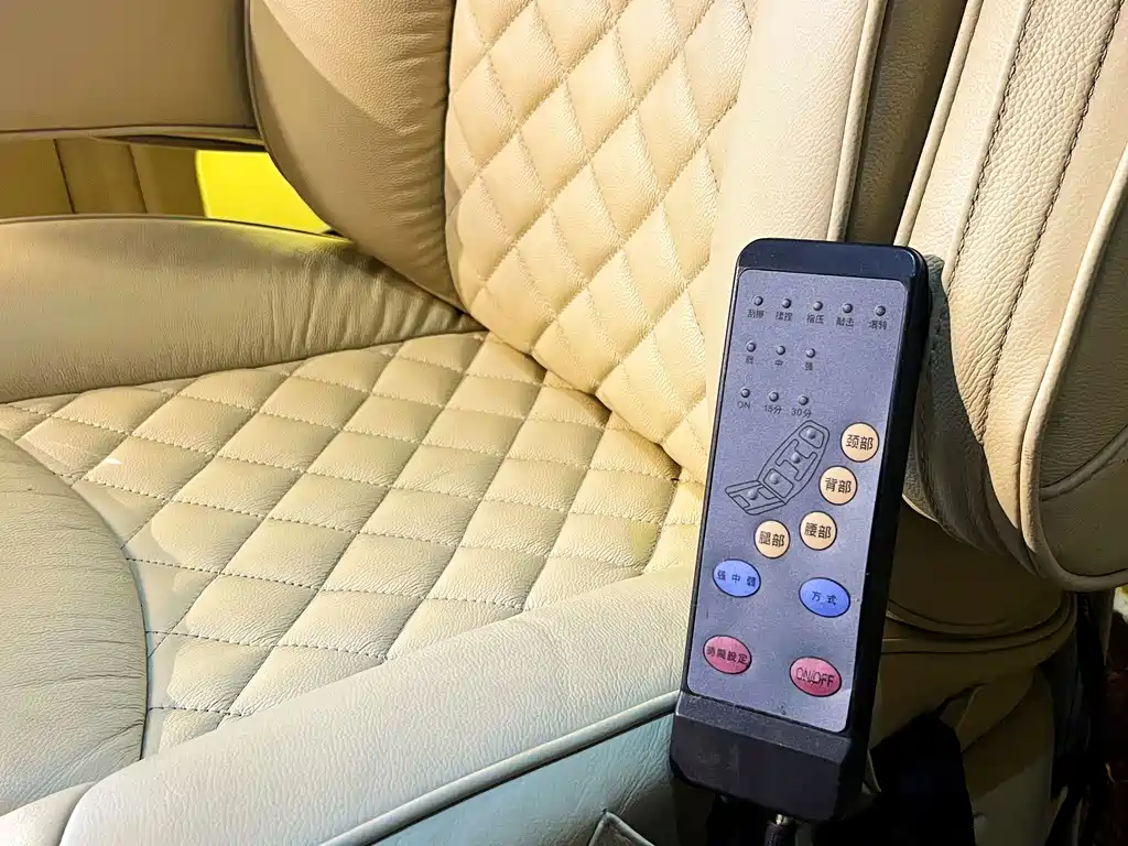 Toyota Hiace — миниатюра 16