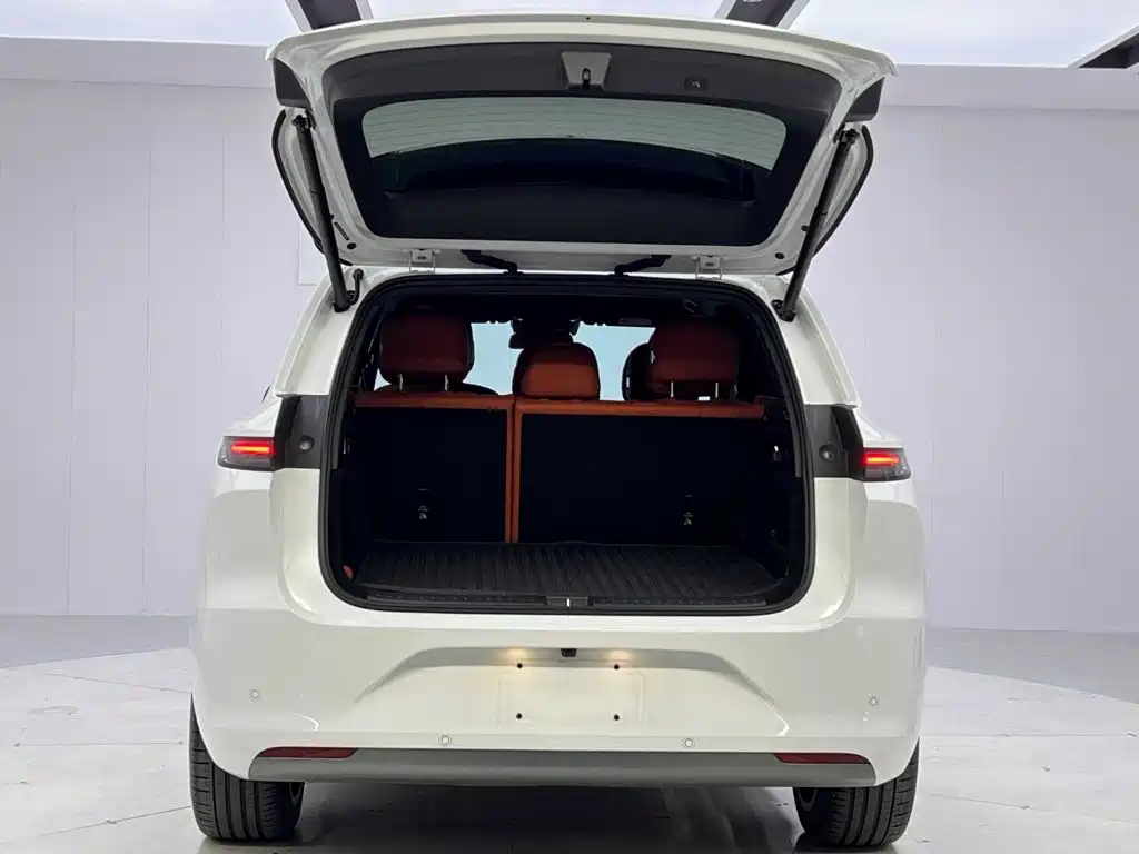 Li Auto Li L6 — миниатюра 9