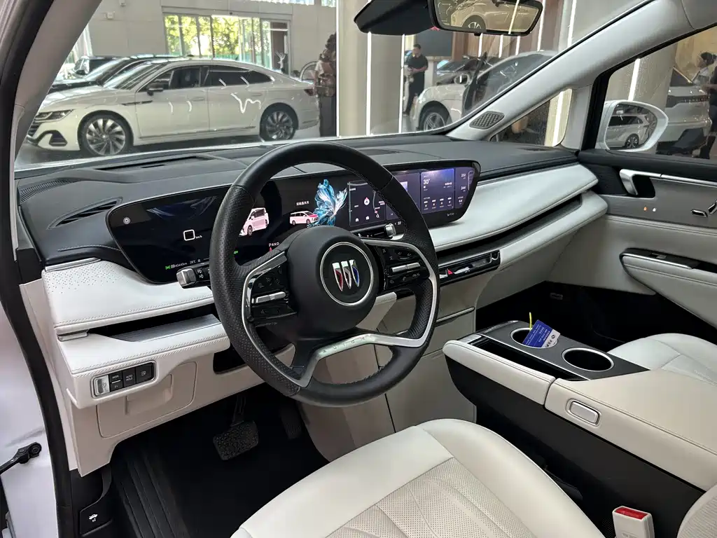 Buick GL8 Hybrid — миниатюра 13