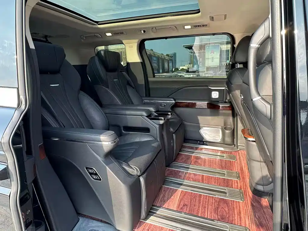 Hongqi Hongqi HQ9 — миниатюра 12