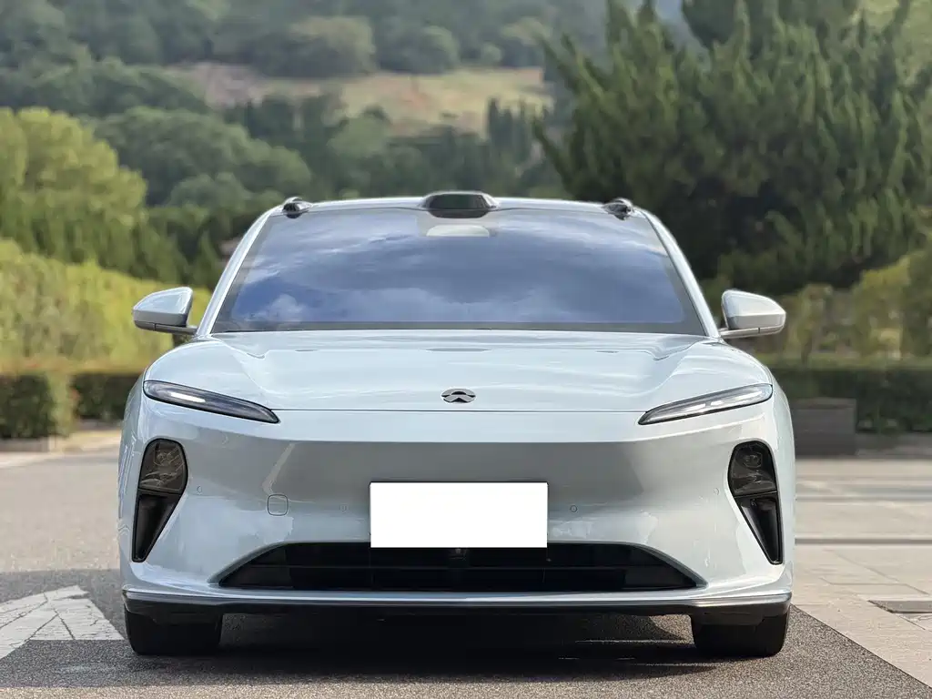 NIO ET5T — миниатюра 2