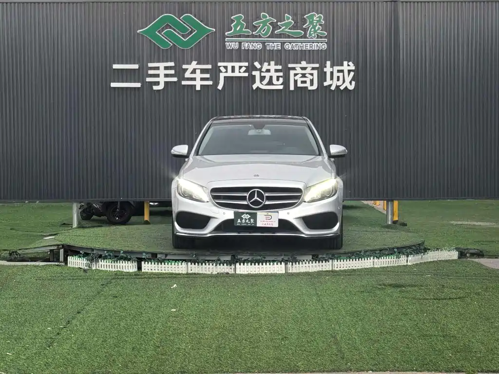 Mercedes-Benz C-Class — миниатюра 2