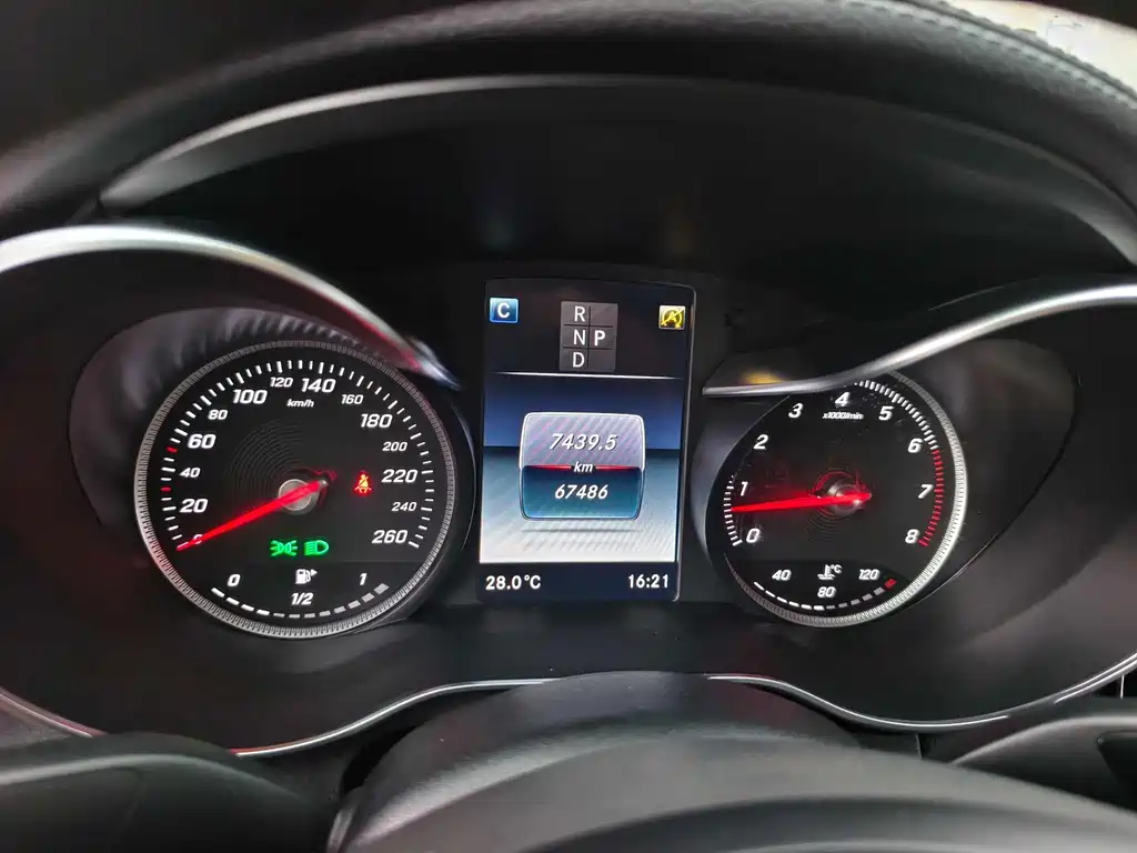 Mercedes-Benz C-Class — миниатюра 4