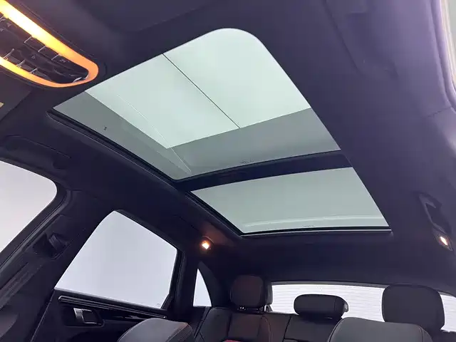 Porsche Macan — миниатюра 15