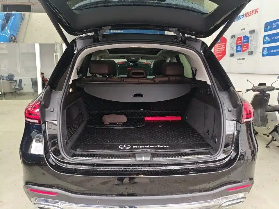 Mercedes-Benz GLE (Import) — миниатюра 10