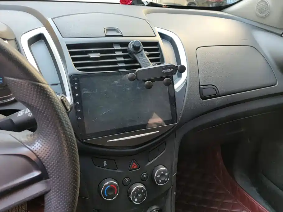 Chevrolet Trax — миниатюра 13