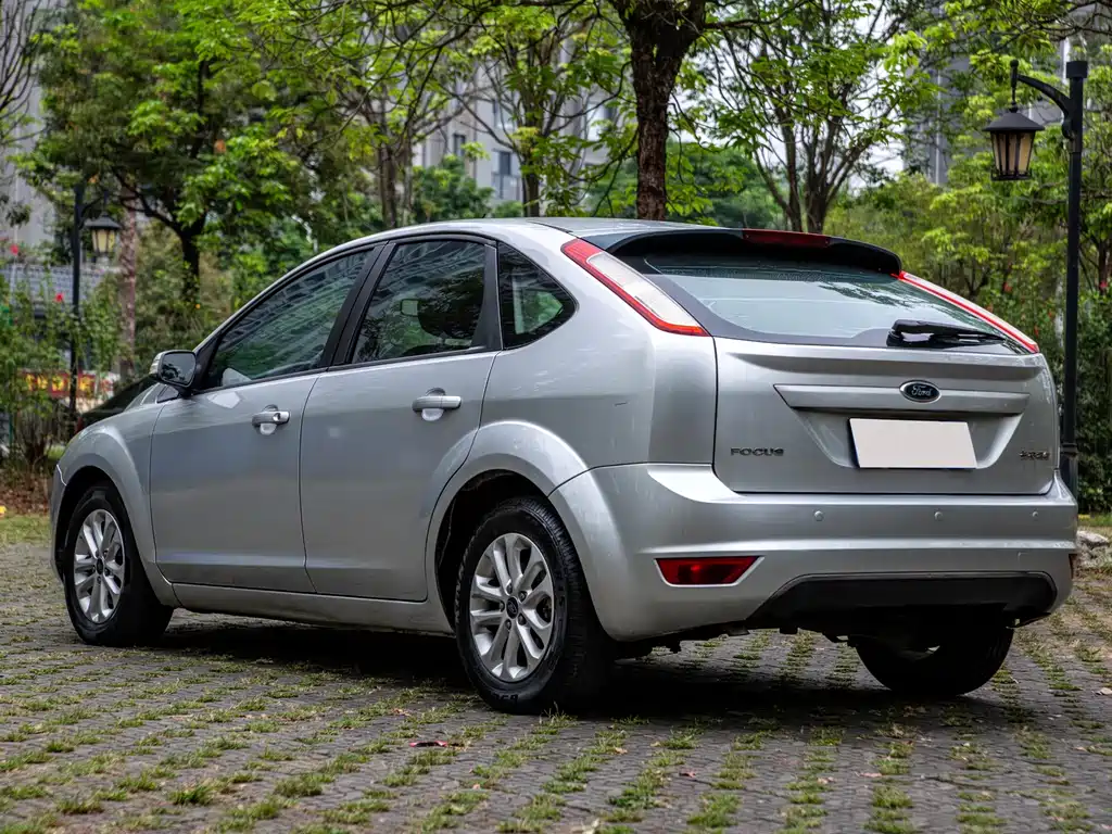 Ford Focus 2013 1.8L AT Fashion