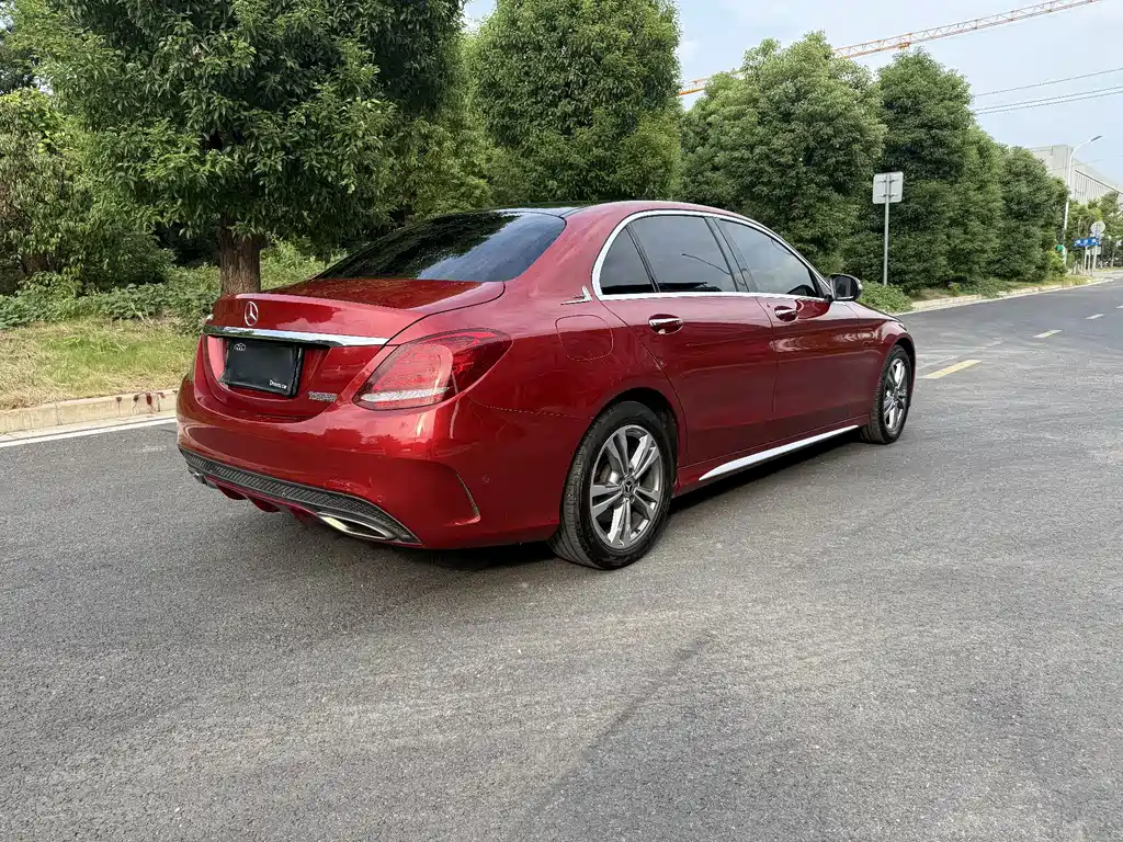 Mercedes-Benz C-Class — миниатюра 13