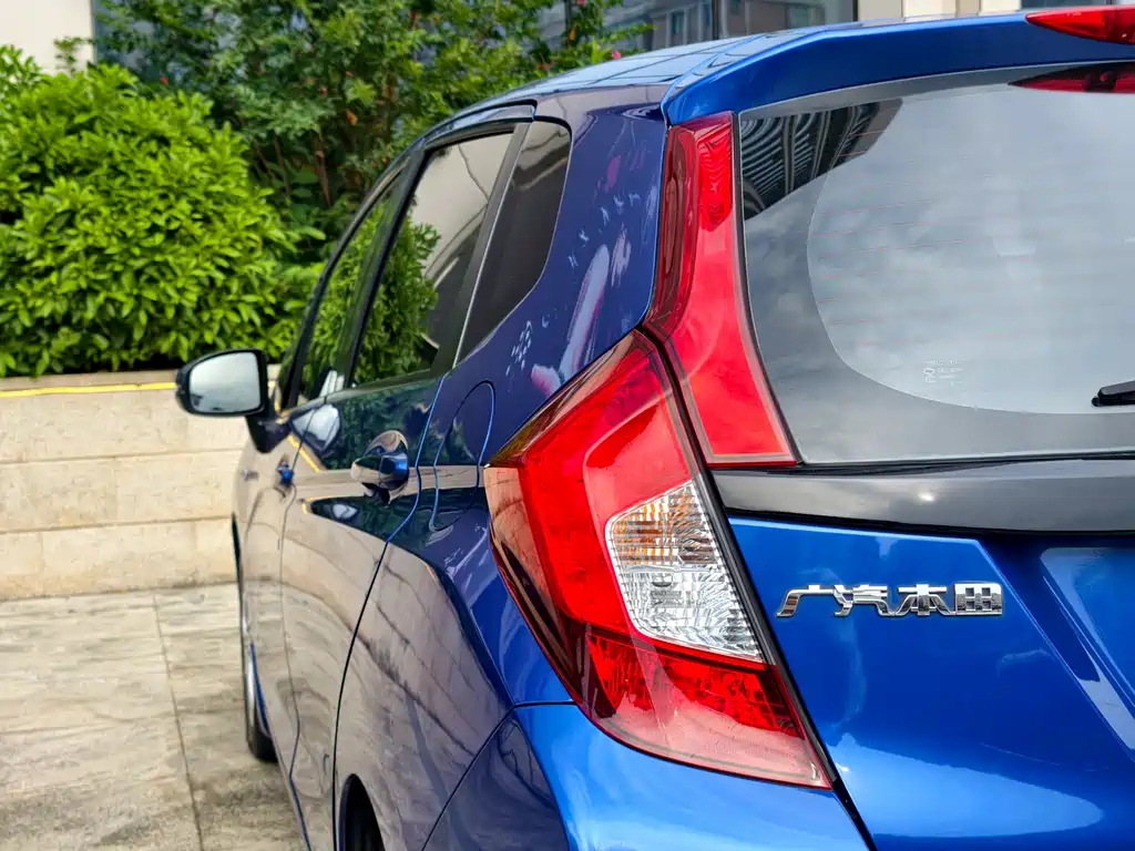 Honda Fit — миниатюра 15