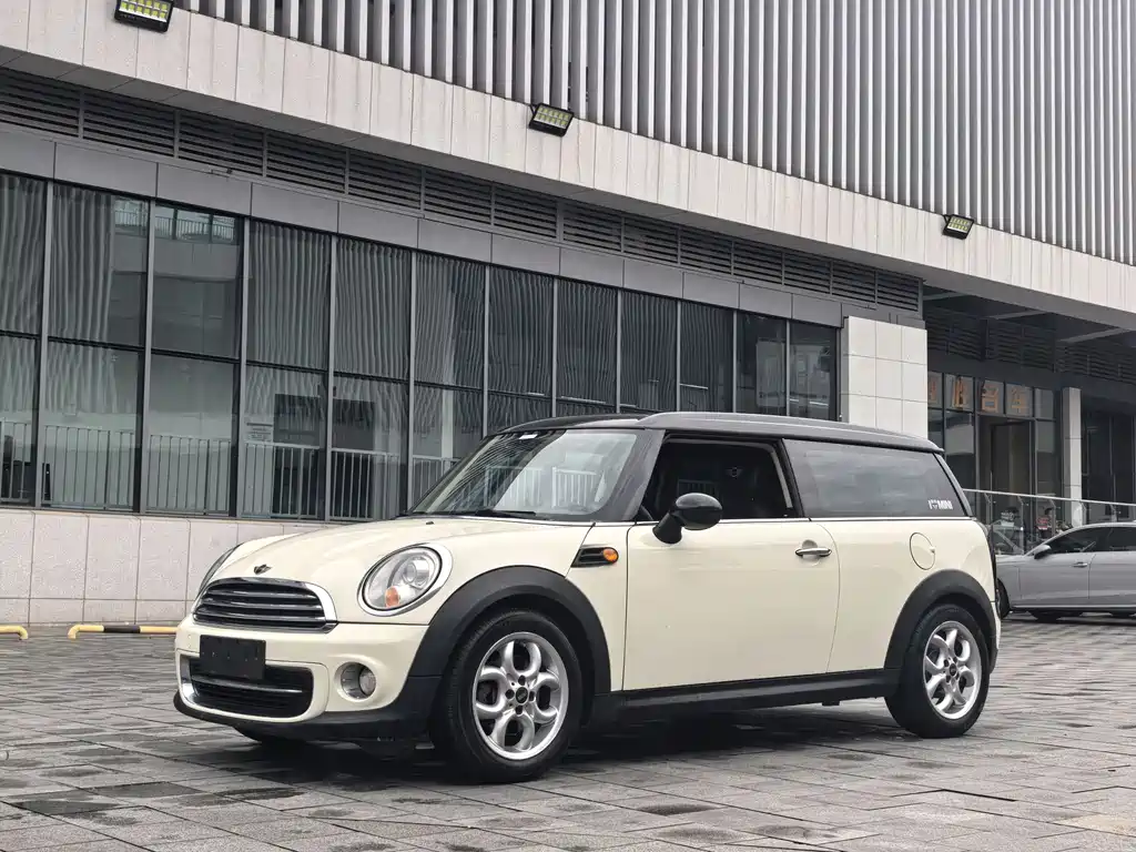 Mini Mini Clubman 2012