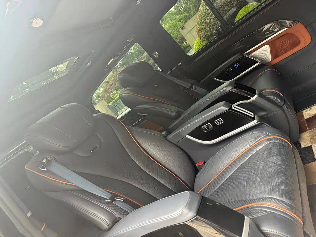 Mercedes-Benz V-Class V 2018 V 260 L Luxury Long Wheelbase VI