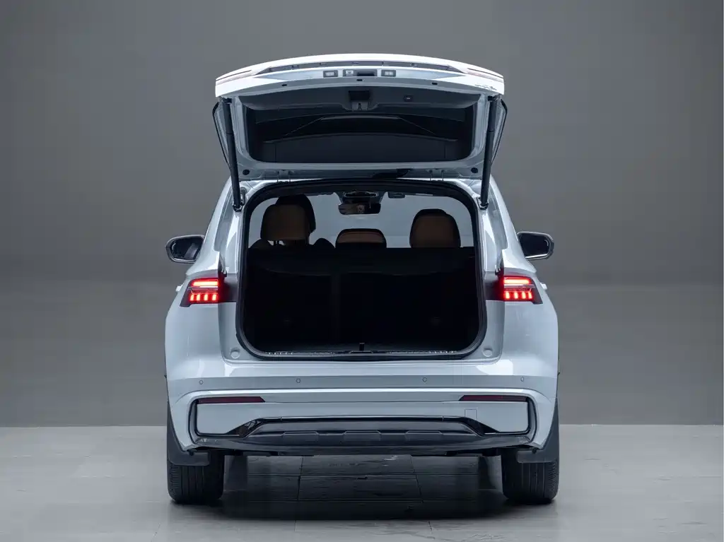 Geely Xingyue L EREV — миниатюра 10