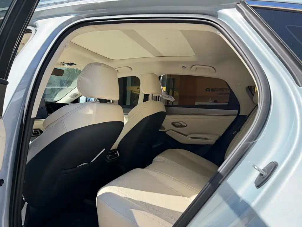BYD Qin L — миниатюра 4