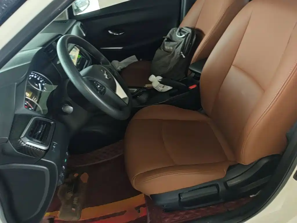 Nissan Bluebird — миниатюра 15