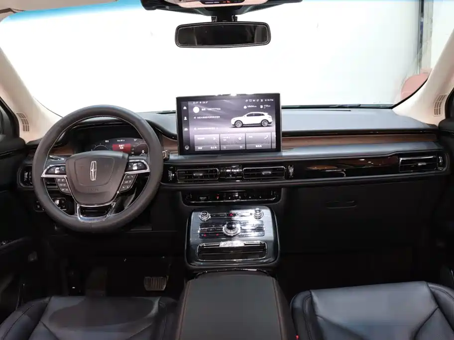 Lincoln Nautilus 2.0T 4WD Premium Edition, фото 12
