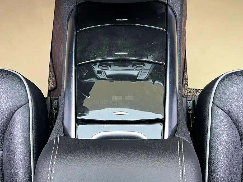 Mercedes-Benz R-Class — миниатюра 30