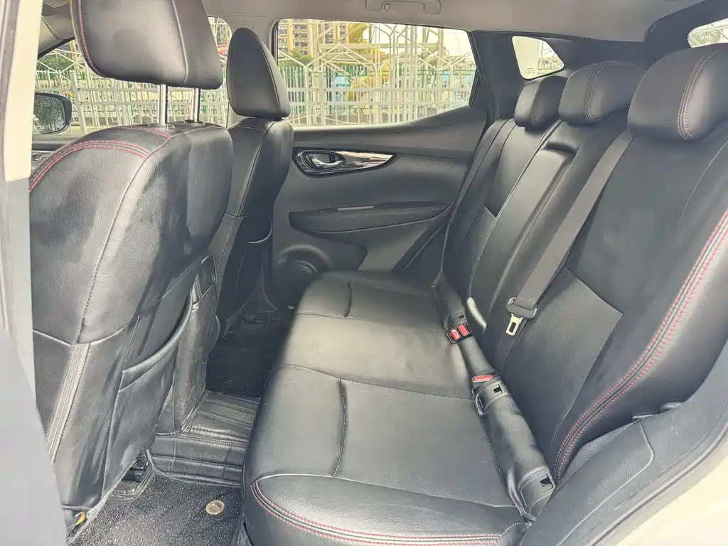 Nissan Qashqai — миниатюра 6