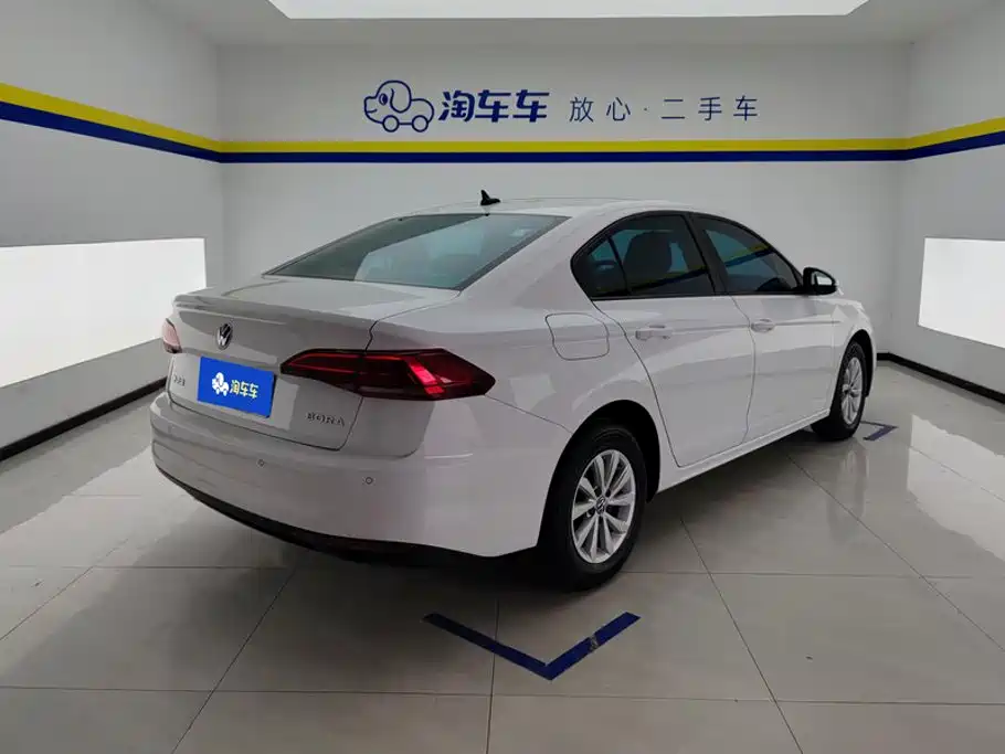 Volkswagen Bora — миниатюра 3